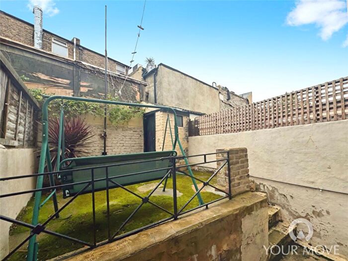 1 Bedroom Property To Rent In Edwin Street, Gravesend, Kent, DA12
