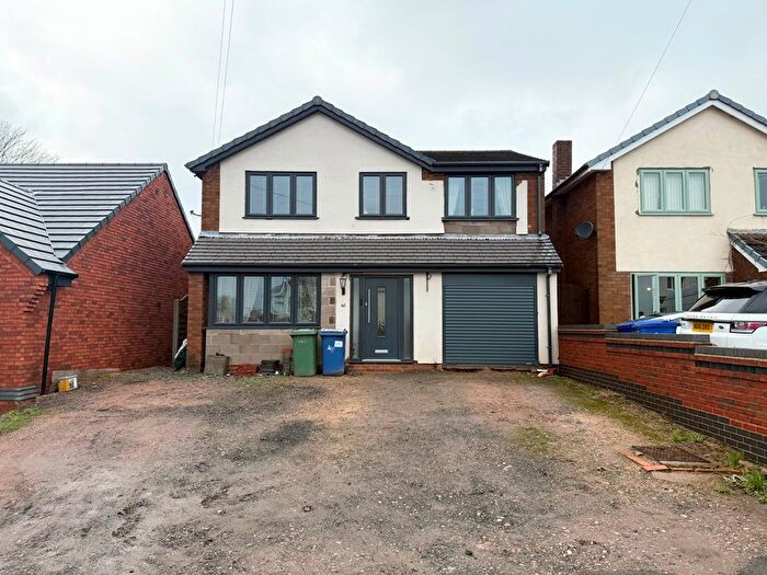 4 Bedroom Detached House For Sale In Burns Street, Cannock, WS11