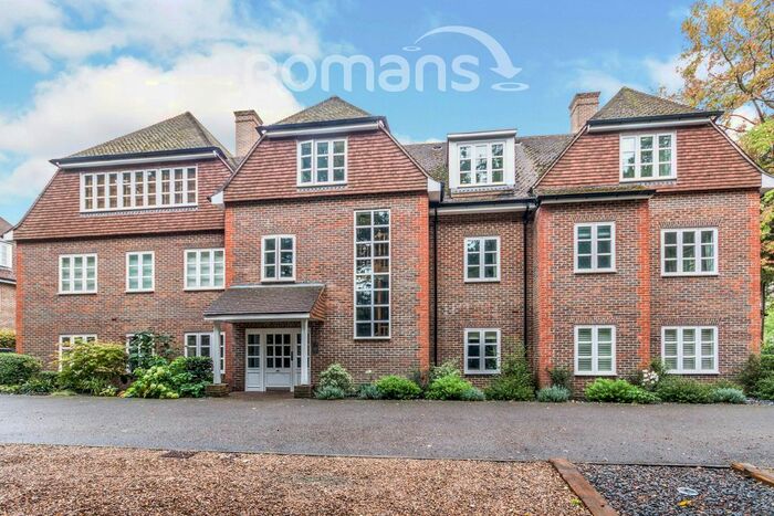 3 Bedroom Flat To Rent In London Road, Ascot SL5