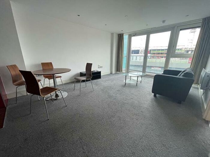 2 Bedroom Flat To Rent In Litmus Building, Huntingdon Street, Nottingham, NG1