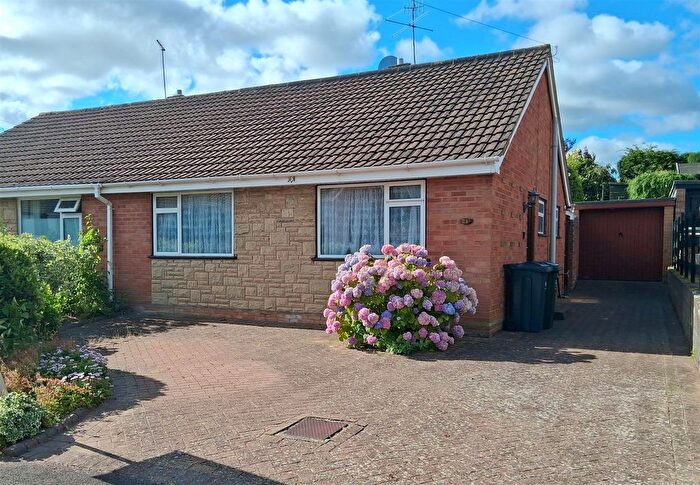 3 Bedroom Semi-Detached Bungalow For Sale In Murren Avenue, Malvern, WR14