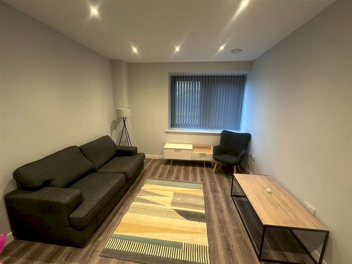 2 Bedroom Flat To Rent In Crosby Gardens, Crosby Road North, Waterloo, Liverpool, L22