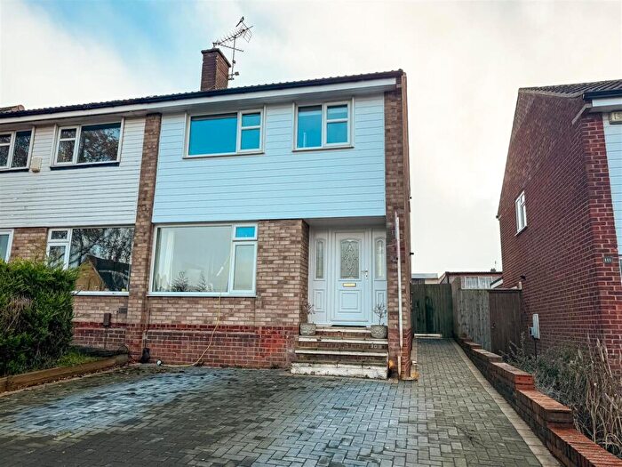 3 Bedroom House For Sale In Ladybank Road, Mickleover, Derby, DE3