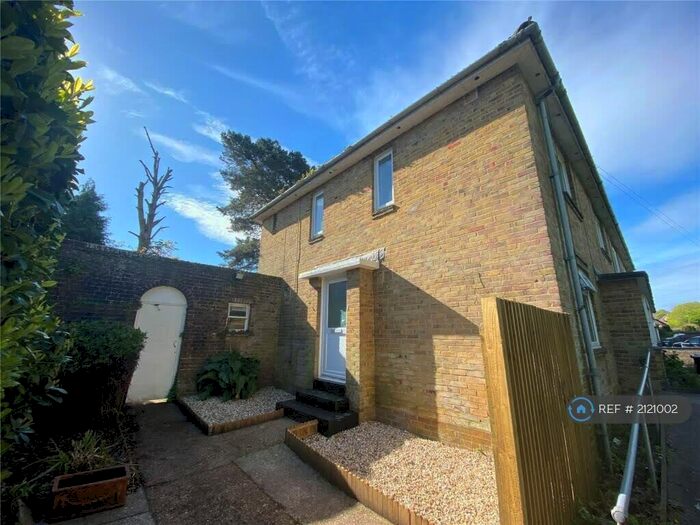 2 Bedroom Maisonette To Rent In Mandale Road, Bournemouth, BH11