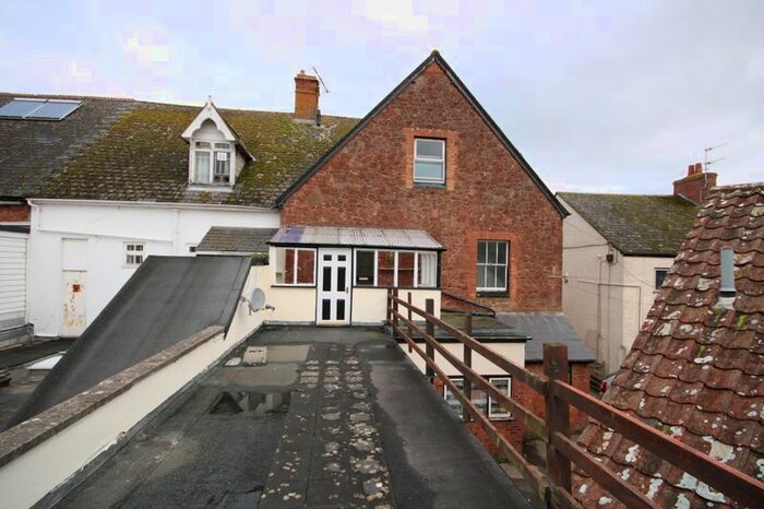 3 Bedroom Maisonette To Rent In Fore Street, Williton, Taunton, TA4