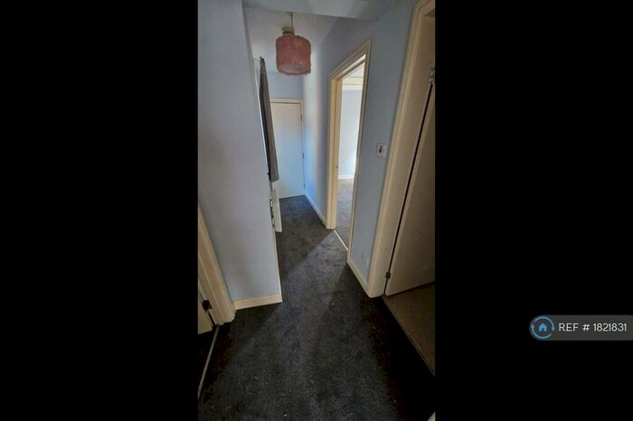 2 Bedroom Flat To Rent In Queen Street, Market Rasen, LN8