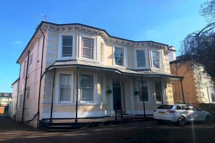 2 Bedroom Flat To Rent In Kenilworth Road, Leamington Spa, CV32