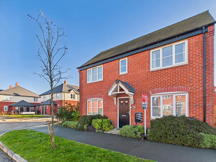 3 Bedroom Detached House For Sale In Bowes Road, Boulton Moor, DE24