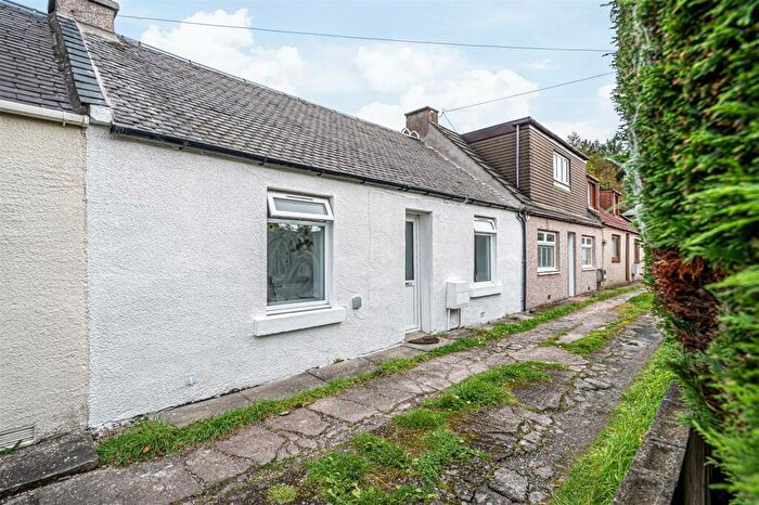 2 Bedroom Terraced Bungalow For Sale In Mcdonald Square, Halbeath, Dunfermline, KY11