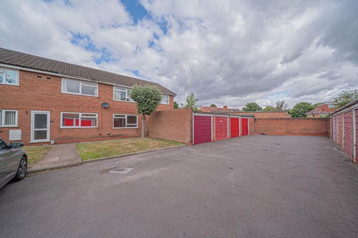 1 Bedroom Apartment For Sale In Caldwell Grove, Caldwell Court, B91