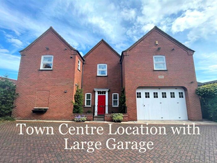 3 Bedroom Detached House For Sale In Library Close, Northgate, Louth, LN11