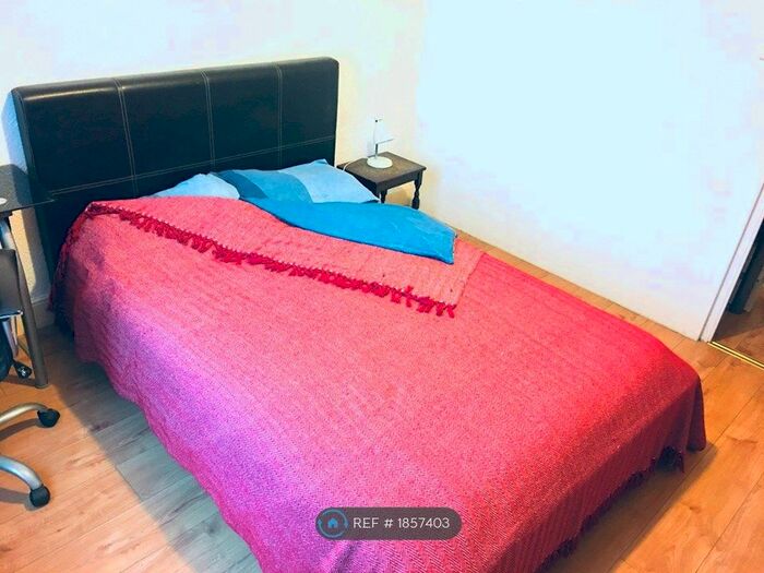 1 Bedroom Flat To Rent In Northampton, Northampton, NN1