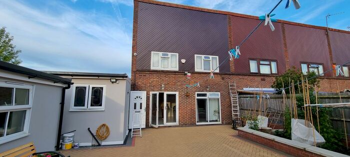 1 Bedroom Flat To Rent In Strait Road, Beckton, London, E6