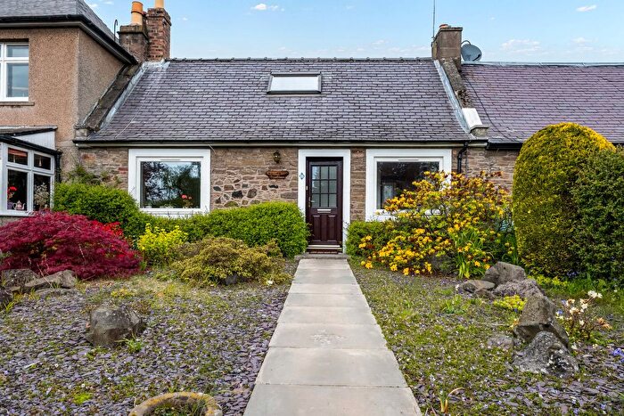 2 Bedroom Terraced House For Sale In Main Street, Dundee, DD2