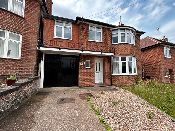 4 Bedroom Detached House To Rent In Barden Road, Nottingham, NG3