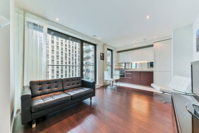 1 Bedroom Flat To Rent In North Boulevard, Baltimore Wharf, Canary Wharf, London, E14