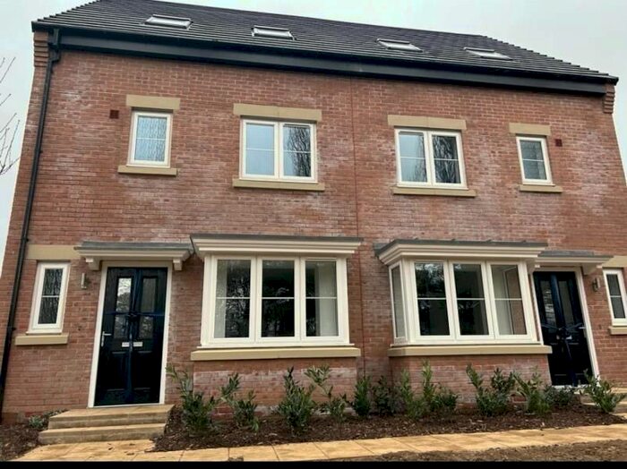 4 Bedroom Semi-Detached House To Rent In Windsor Lane, Wetherby, LS23