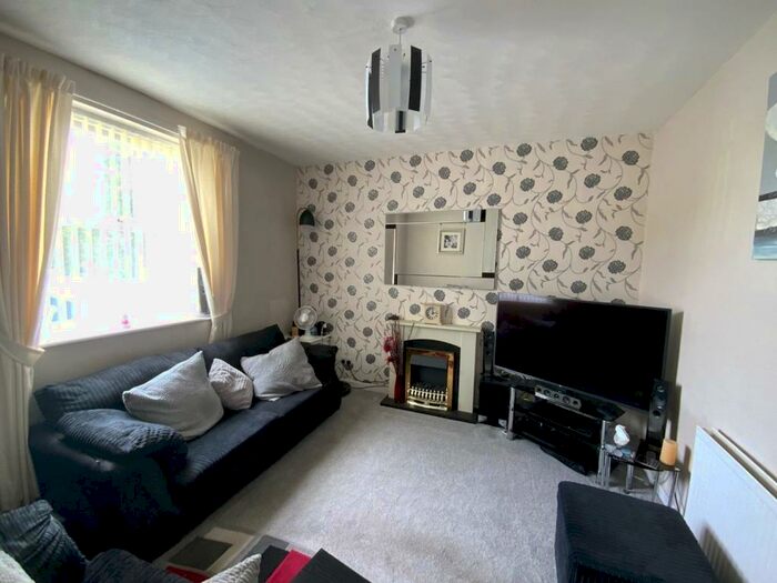 1 Bedroom Flat To Rent In Hough Hill Road, Stalybridge, SK15