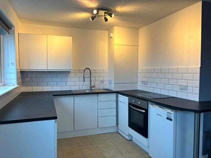 1 Bedroom Flat To Rent In Southwood Road, Hayling Island, PO11