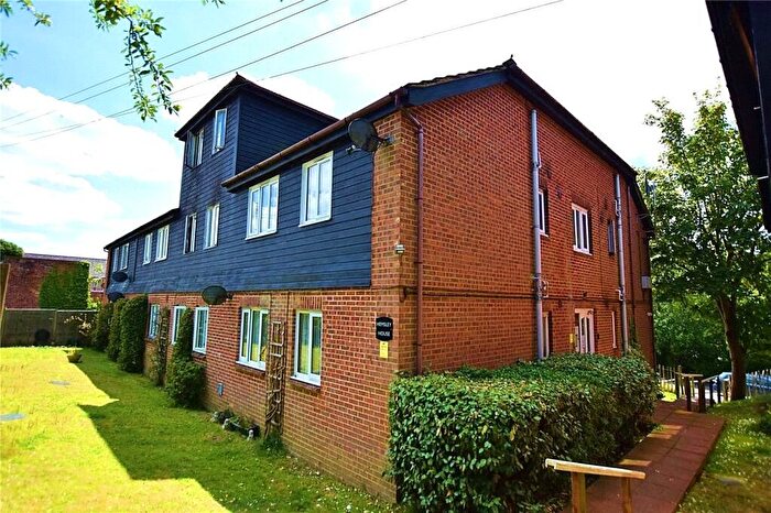 1 Bedroom Flat For Sale In Streatfield Road, Heathfield, East Sussex, TN21