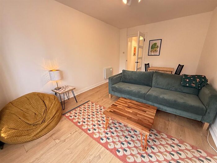 2 Bedroom Flat For Sale In Trinity Court, Cleminson Street, Salford, M3