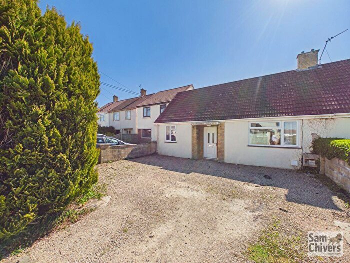 2 Bedroom Semi-Detached Bungalow For Sale In Milton Road, Westfield, BA3