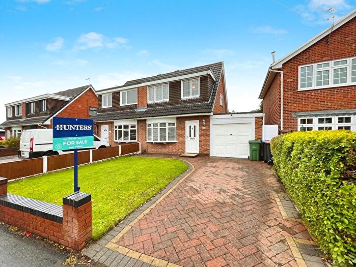 3 Bedroom Semi-detached House For Sale In Underwood Drive, Ellesmere Port, CH65