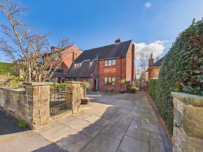 4 Bedroom Detached House For Sale In Dobcroft Road, Sheffield, S11