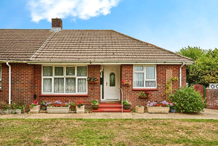 2 Bedroom Bungalow For Sale In Robin Hood Street, Newport, Isle Of Wight, PO30