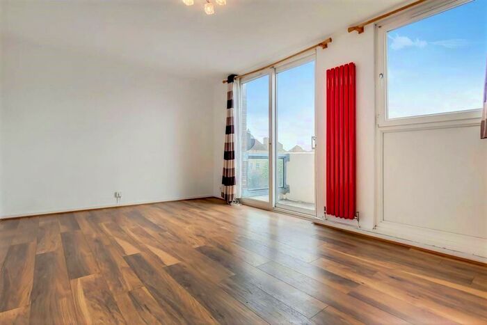 3 Bedroom Apartment To Rent In Doughty Court, Prusom Street, Wapping, E1W