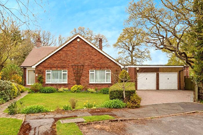 2 Bedroom Bungalow For Sale In Hackwood, Robertsbridge, East Sussex, TN32