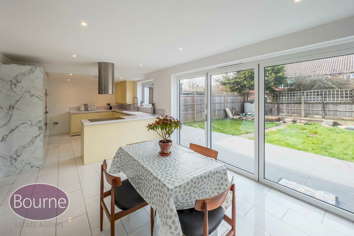 4 Bedroom Semi-Detached House To Rent In Lyfield, Oxshott, KT22