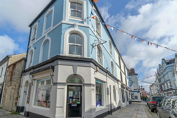 2 Bedroom Flat To Rent In Southside Street, The Barbican, Plymouth, PL1
