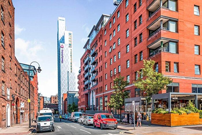 2 Bedroom Apartment To Rent In Lower Ormond Street, Manchester, Greater Manchester, M1