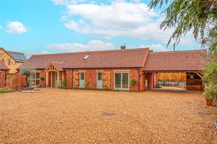 3 Bedroom Bungalow For Sale In Henneys Old Farmyard, Back Lane, Lower Quinton, Stratford Upon Avon, CV37