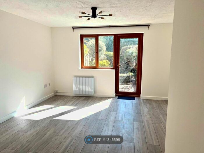 2 Bedroom Terraced House To Rent In Myrna Close, London, SW19