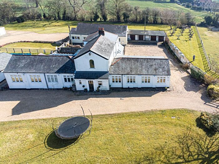 2 Bedroom Bungalow For Sale In Cherry Tree Farm, Cherry Tree Lane, HP2