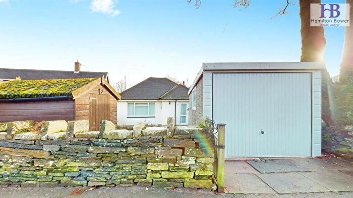 2 Bedroom Detached Bungalow For Sale In Halifax Road, Shelf, Halifax, HX3
