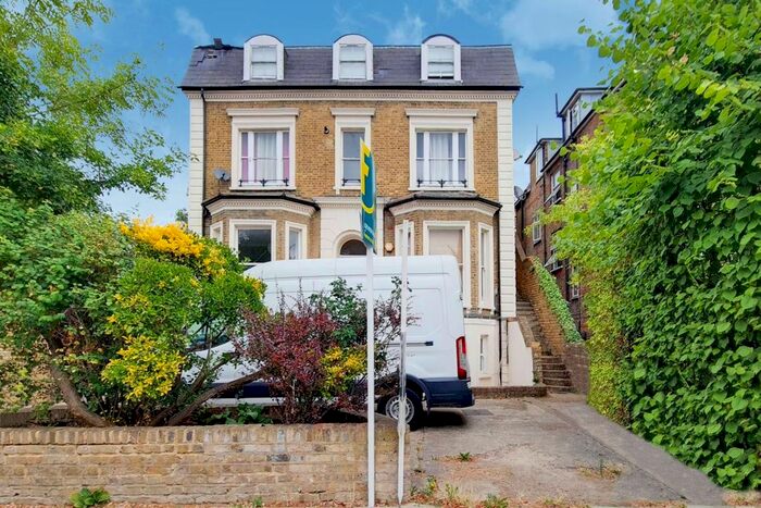 2 Bedroom Flat To Rent In Mount Ephraim Road, Streatham Hill, London, SW16