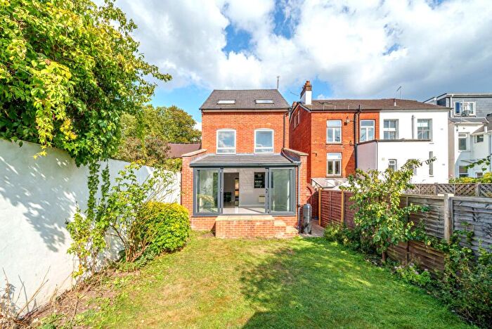 4 Bedroom Detached House To Rent In Tilford Road, Farnham, GU9
