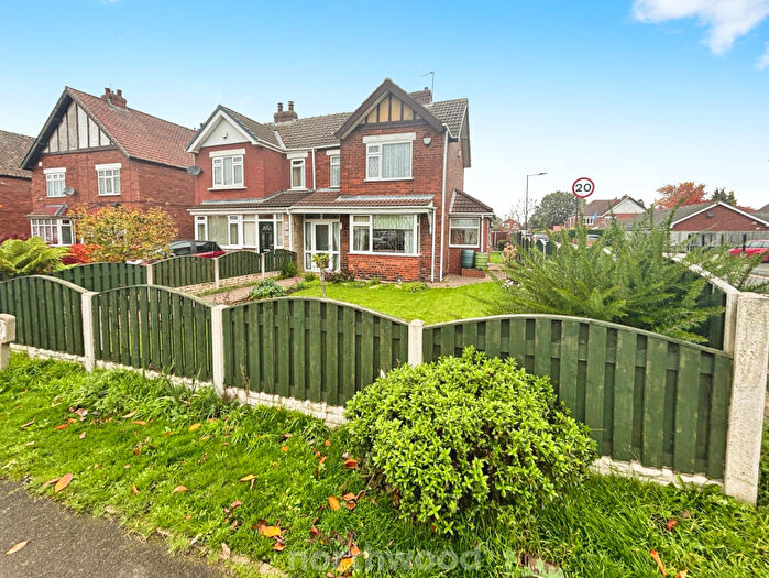 2 Bedroom Semi Detached House For Sale In High Street, Dunsville, Doncaster, DN7