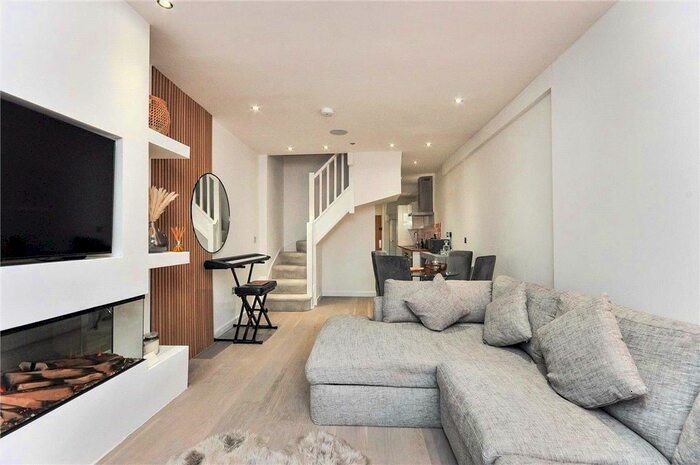 1 Bedroom Flat To Rent In Theobald Road, Canton, Cardiff, CF5