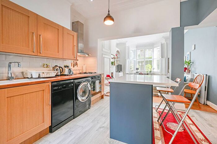 1 Bedroom Flat To Rent In Iffley Road, Brackenbury Village, London, W6