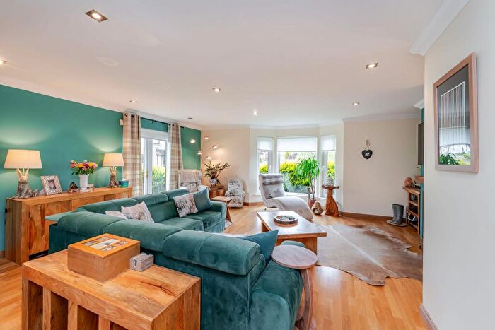 5 Bedroom Detached House For Sale In Curling Pond Lane, Longridge, Bathgate, EH47
