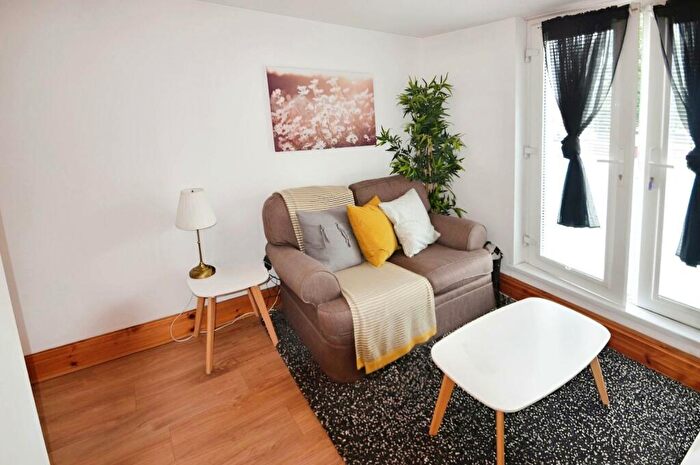 1 Bedroom Flat To Rent In Leckwith Road, Canton, Cardiff, CF11