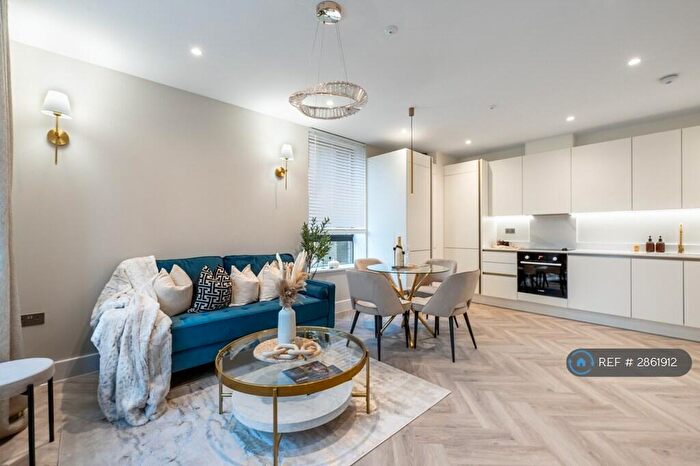 1 Bedroom Flat To Rent In Clarence Court, St Albans, AL1