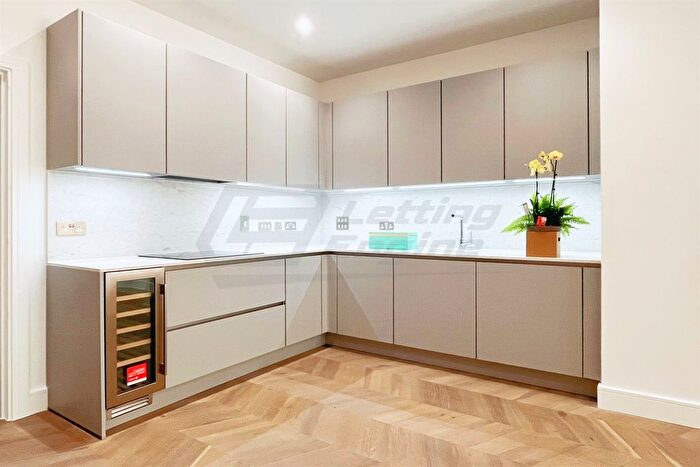 4 Bedroom Flat To Rent In Handley Drive, London, SE3