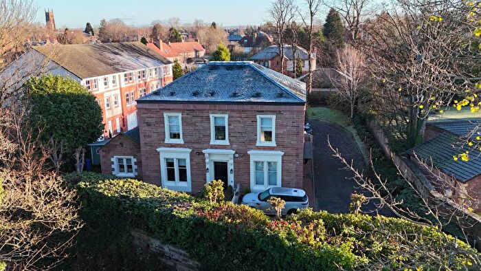 3 Bedroom Flat For Sale In Silverwells Drive, Bothwell, Glasgow, G71