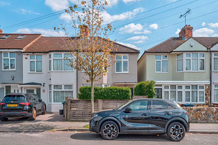 3 Bedroom End Of Terrace House To Rent In Athelstone Road, Harrow Weald, HA3