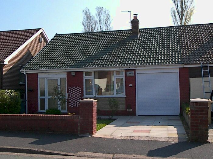 2 Bedroom Bungalow To Rent In Buttermere Road, Farnworth, Bolton BL4